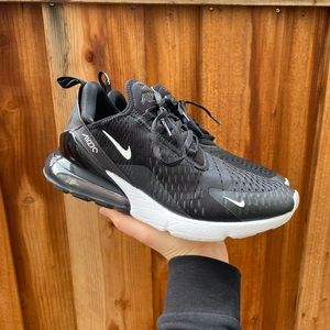 Nike Air Max 270! Women’s size 10 shoes. Great condition!